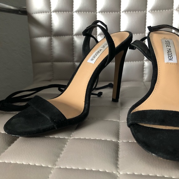 Steve Madden strappy heels - Picture 3 of 4